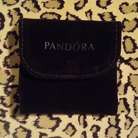 Pandora Holiday Green Travel Jewelry Box-NEW! - Picture 3 of 6